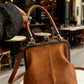 👜 SCONTO DEL 60% ORA! 💋 Borsa a tracolla da donna con chiusura Kiss Lock e manico superiore – Chiusura vintage in ottone e forma strutturata – Tracolla removibile, perfetta per l'uso quotidiano o per una cena romantica ✨