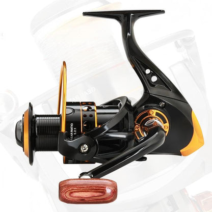 🎣💪 SCONTO DEL 50%! È come avere tra le mani una fionda morbida come la seta che non si annoda mai! Bobina lavorata a CNC, ingranaggio principale in rame, lancia più lontano di quanto avresti mai osato sognare