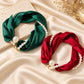 🧣 Collana Foulard da Donna con Perle e Chiusura Magnetica 🧲 | Raso Satin Elegante con Perle Luminose 📿 | Design 2 in 1 Indossabile Insieme o Separata ✨ | 7 Colori Raffinati